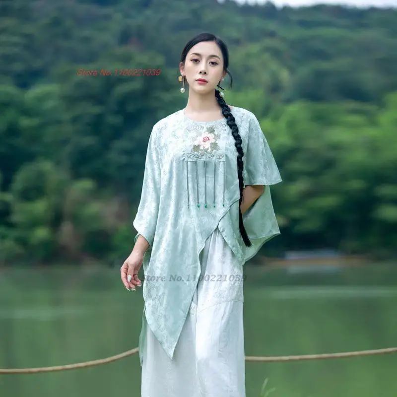 2024 traditional chinese vintage blouse national flower embroidery satin jacquard blouse oriental tea service shirt streetwear
2024 traditional chinese vintage blouse national flower embroidery satin jacquard blouse oriental tea service shirt streetwear