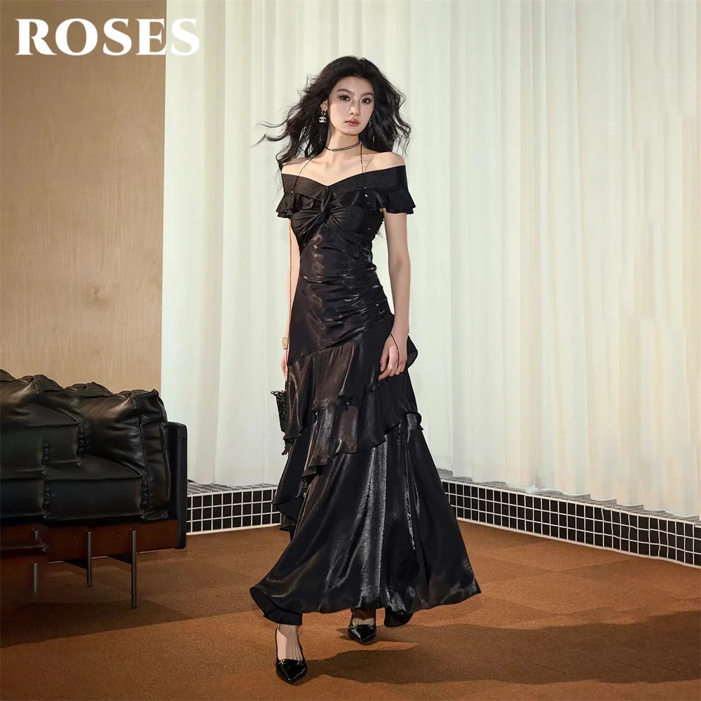 ROSES Black Off Shoulder Evening Dress Tiered Ruffle Party Dress Simple vestidos de fiesta Shimmer Chiffon Prom Gown Customizedl
ROSES Black Off Shoulder Evening Dress Tiered Ruffle Party Dress Simple vestidos de fiesta Shimmer Chiffon Prom Gown Customizedl