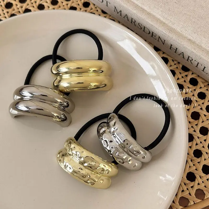 Geometric Metal Embossed Elastic Hair Tie Versatile Vintage Stylish Ponytail Holder For Women Premium Quality Daily Party Office
Geometric Metal Embossed Elastic Hair Tie Versatile Vintage Stylish Ponytail Holder For Women Premium Quality Daily Party Office