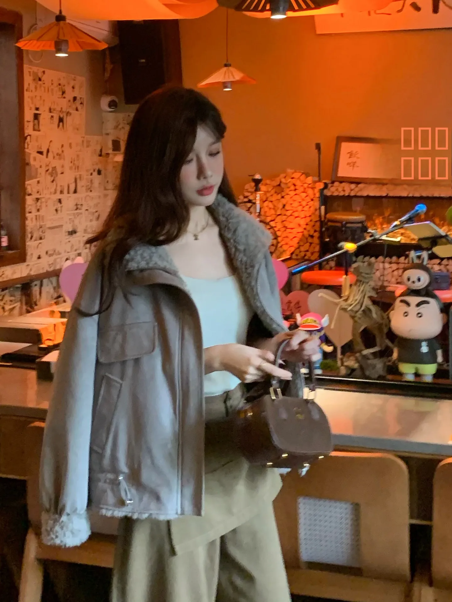 Double-Sided Wear 00% Wool Jaet Women's Lamb Fur ort Sle Inteated Suede Fur Warm Comfortable Korean Sle Zipper
Double-Sided Wear 00% Wool Jaet Women's Lamb Fur ort Sle Inteated Suede Fur Warm Comfortable Korean Sle Zipper