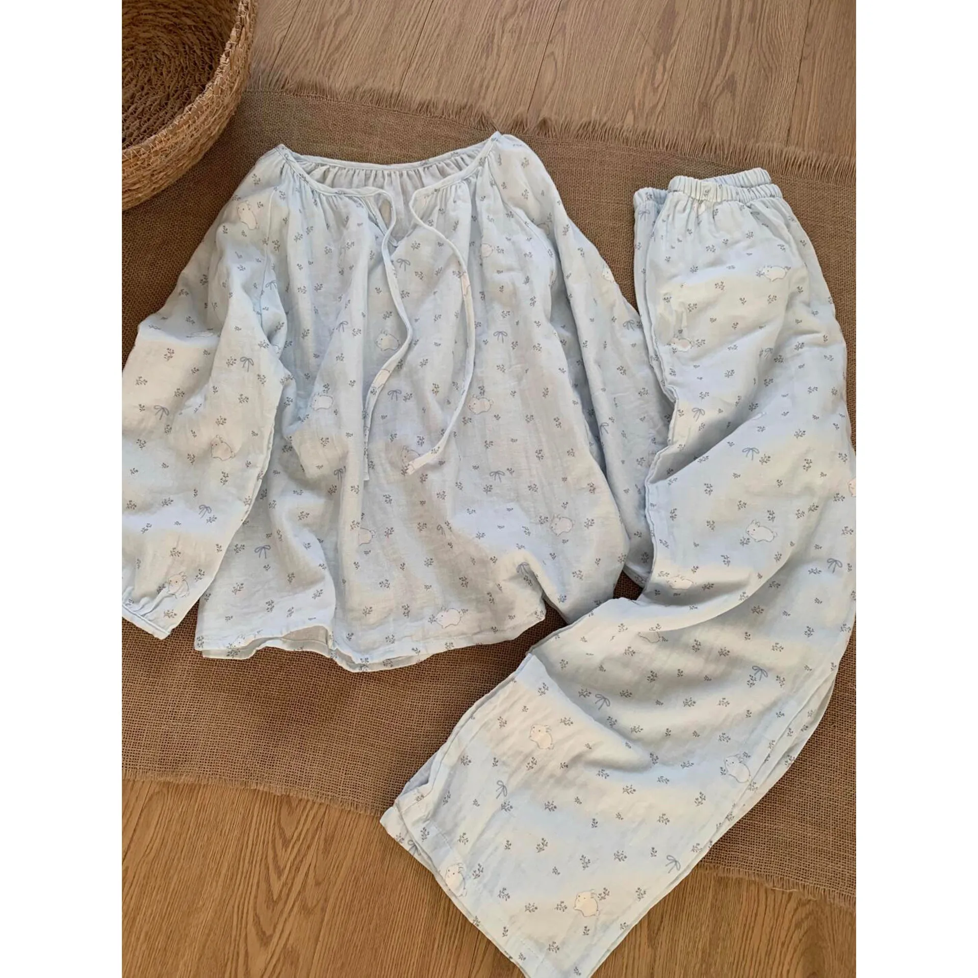 Summer New Cloud Cotton Long Sleeve Long Pants Sleepwear Women's Small Rabbit Print Sweet Loose Can Wear Outdoor Home Clothes...
Summer New Cloud Cotton Long Sleeve Long Pants Sleepwear Women's Small Rabbit Print Sweet Loose Can Wear Outdoor Home Clothes...