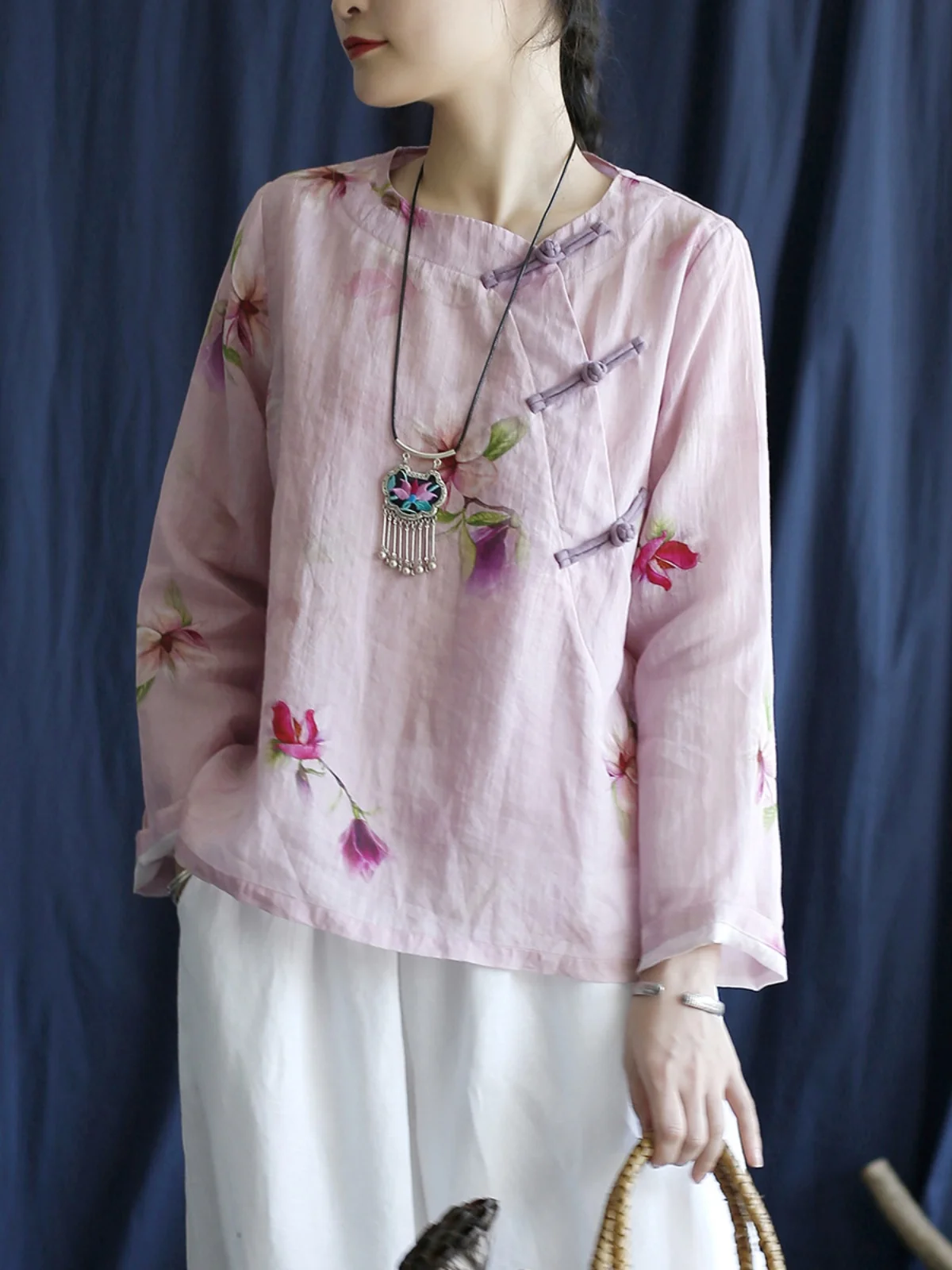 Ретро-рубашка женская из хлопка и льна в этническом стиле, с длинным рукавом, на пуговицах, с принтом, свободного кроя, универсальная, для осеннего сезона
Ретро-рубашка женская из хлопка и льна в этническом стиле, с длинным рукавом, на пуговицах, с принтом, свободного кроя, универсальная, для осеннего сезона