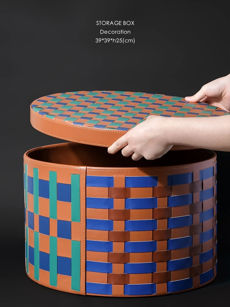 Тумба-органайзер Rinoart HERMS с крышкой, плетеная, с узором Woven Ch, цвета ирисовый синий и коричневый, из ткани, для гардероба
Тумба-органайзер Rinoart HERMS с крышкой, плетеная, с узором Woven Ch, цвета ирисовый синий и коричневый, из ткани, для гардероба