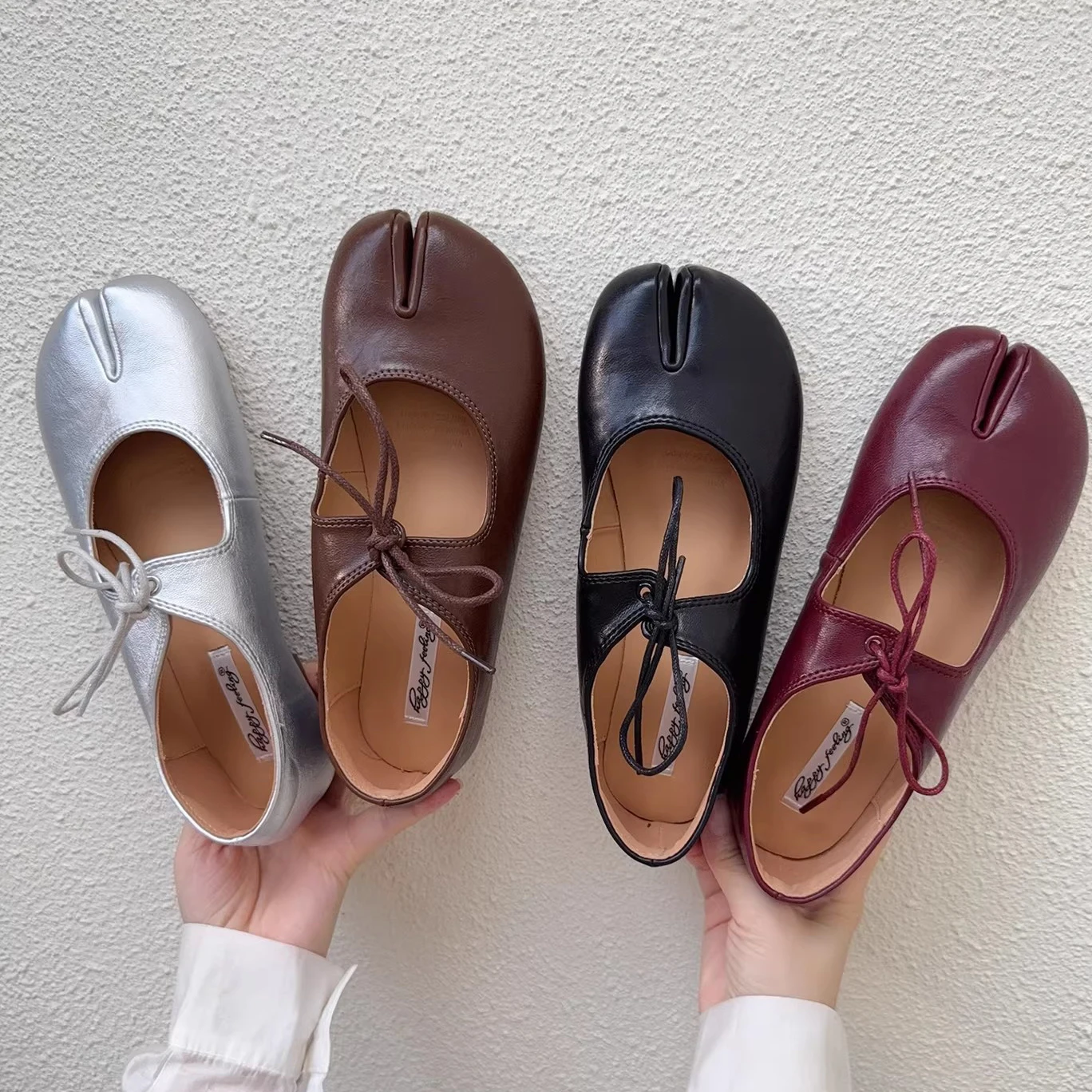 Women Flat Shoes Spring New Shallow Mary Janes Shoes French Style Fashion Butterfly-Knot Strange Toe Comfortable Ballet Flats
Women Flat Shoes Spring New Shallow Mary Janes Shoes French Style Fashion Butterfly-Knot Strange Toe Comfortable Ballet Flats