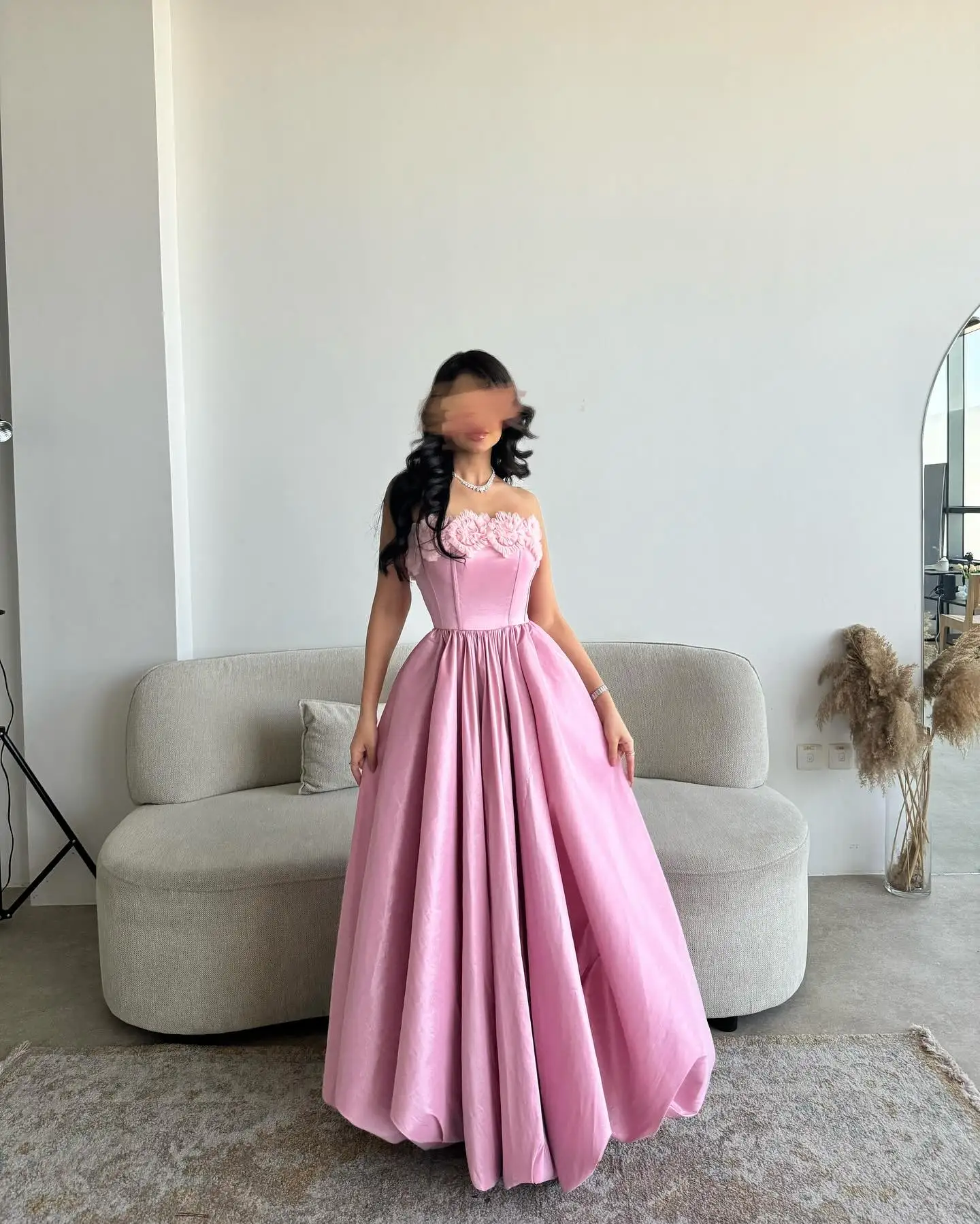 Customized Temperament Strapless Flowers Evening Dresses Graceful Jersey Pleats Sweep Train Vestido De Festa Vestido De Noche
Customized Temperament Strapless Flowers Evening Dresses Graceful Jersey Pleats Sweep Train Vestido De Festa Vestido De Noche