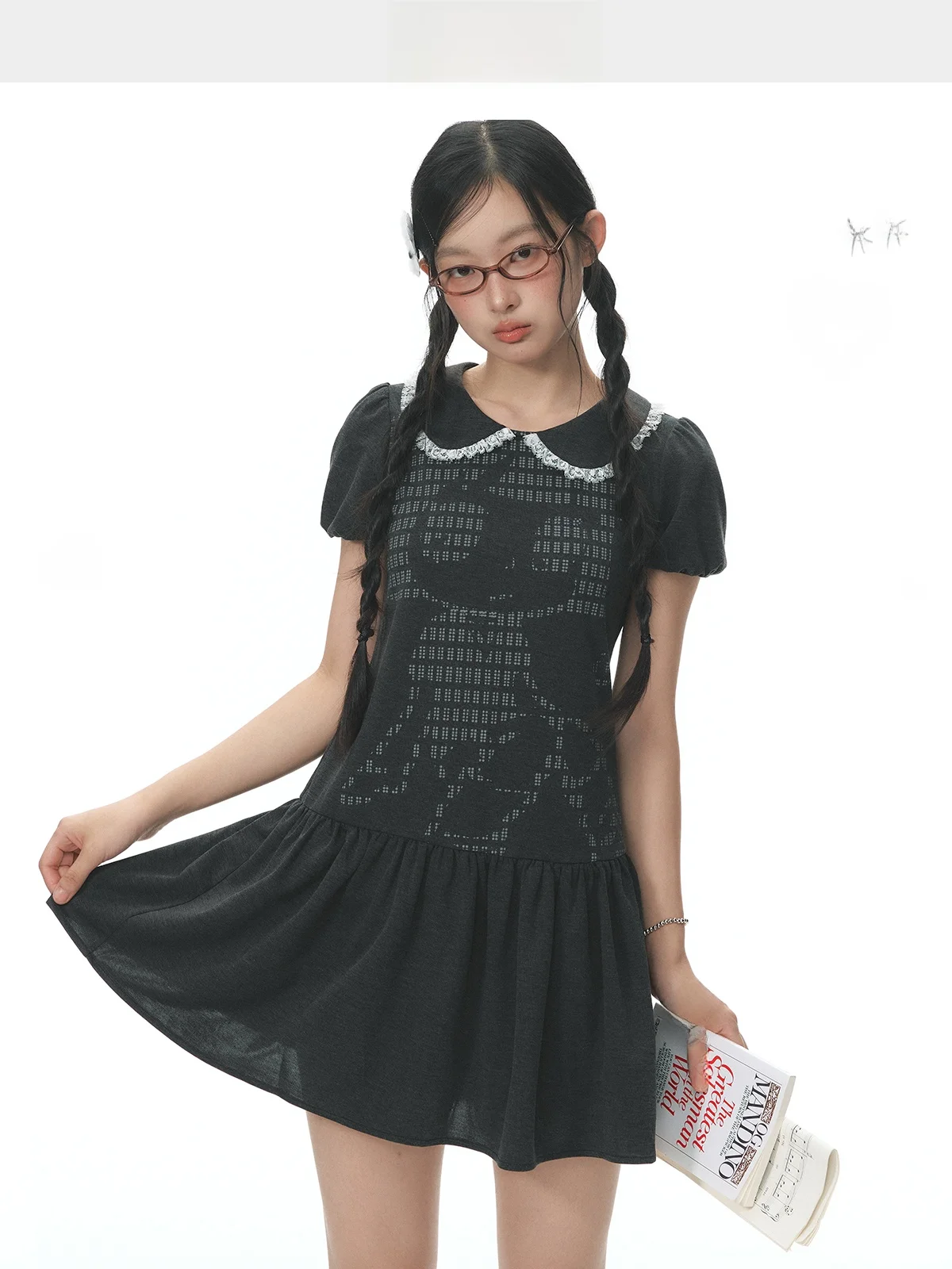 Original Pixel Girl Print Dress with Bubble Sleeves Lace Collar Lightweight Cotton Soft And Breathable A-Line Summer Dress
Original Pixel Girl Print Dress with Bubble Sleeves Lace Collar Lightweight Cotton Soft And Breathable A-Line Summer Dress