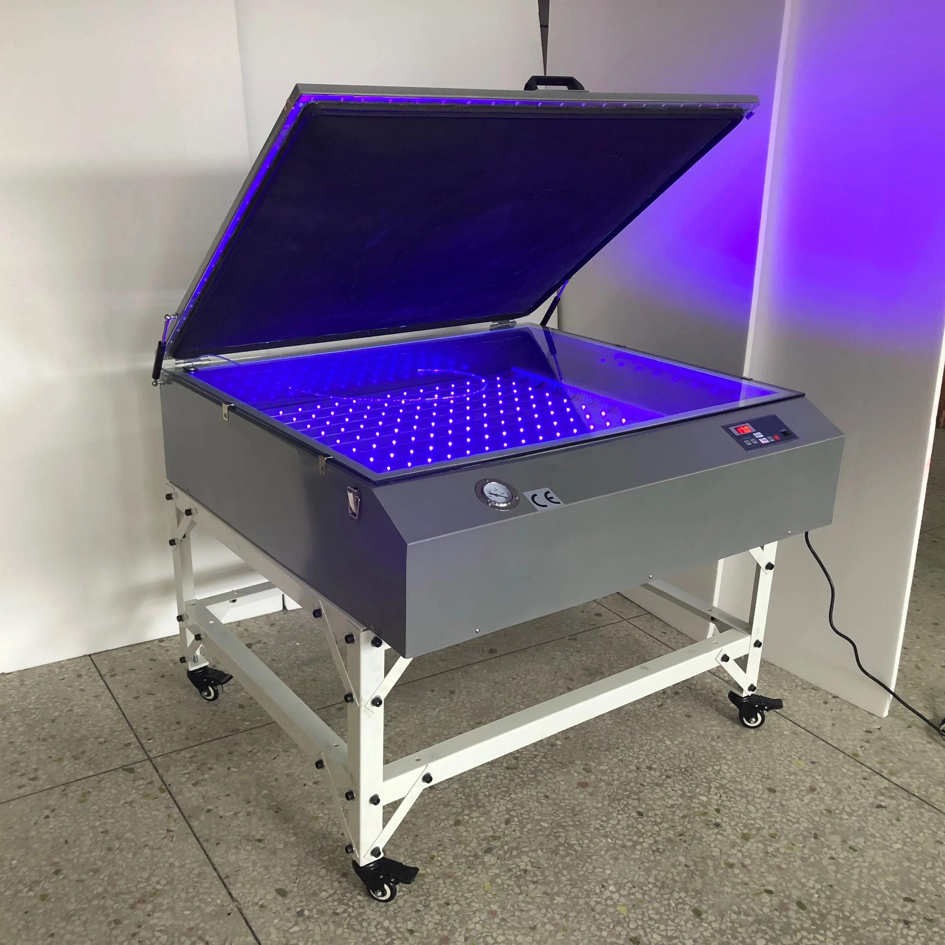 LED Vacuum Exposure Unit for Silk Screen Printing
LED Vacuum Exposure Unit for Silk Screen Printing