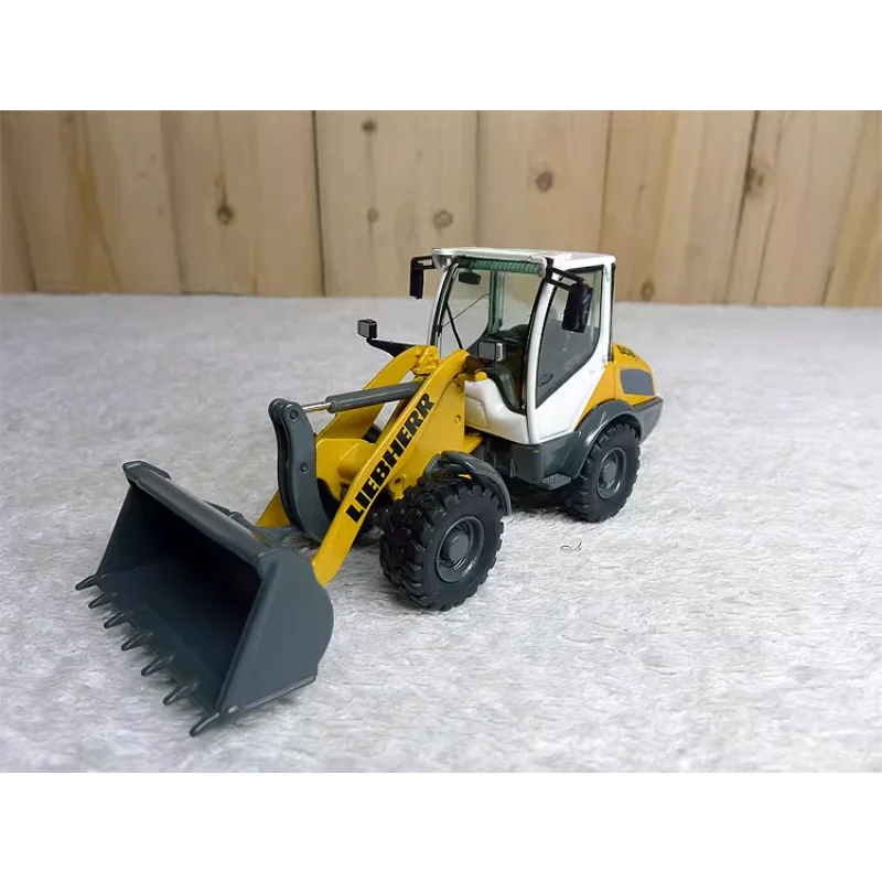 Diecast NZG 1:50 Scale LIEBHERR L 506 German Alloy Excavator Model Collectible Toy Gift Souvenir Display Ornament
Diecast NZG 1:50 Scale LIEBHERR L 506 German Alloy Excavator Model Collectible Toy Gift Souvenir Display Ornament