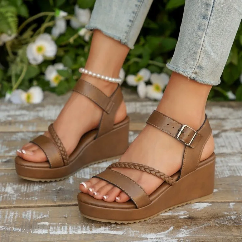 2026 New Summer Woven Design Retro Wedge Heel Sandals for Women Fashion Open Toes Breathable Comfortable Thick Soled Cool Pumps
2026 New Summer Woven Design Retro Wedge Heel Sandals for Women Fashion Open Toes Breathable Comfortable Thick Soled Cool Pumps