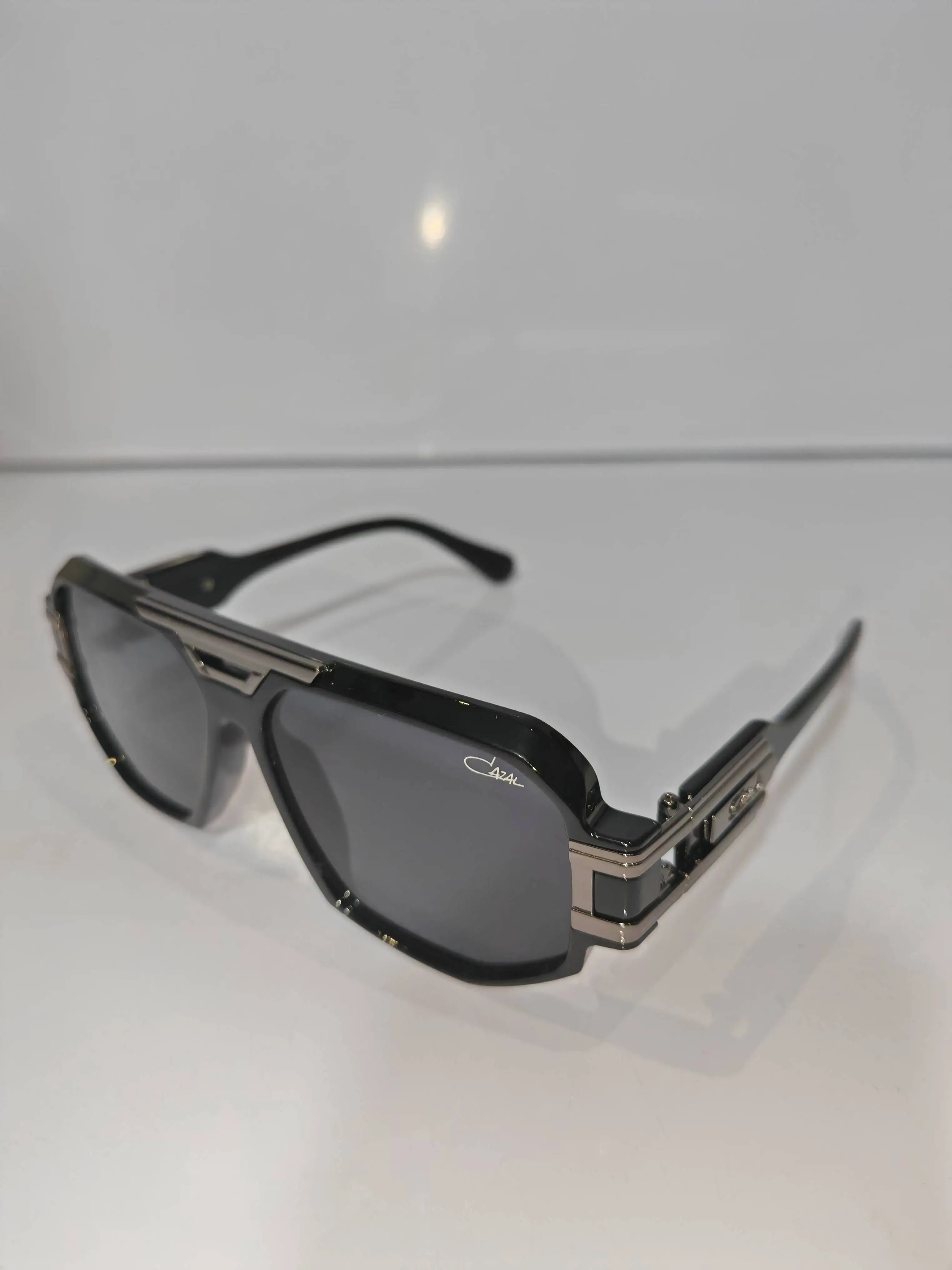 New Fashionable High Quality Sunglasses for Men, Trendy Outdoor Sports Driving Sunglasses for Women
New Fashionable High Quality Sunglasses for Men, Trendy Outdoor Sports Driving Sunglasses for Women