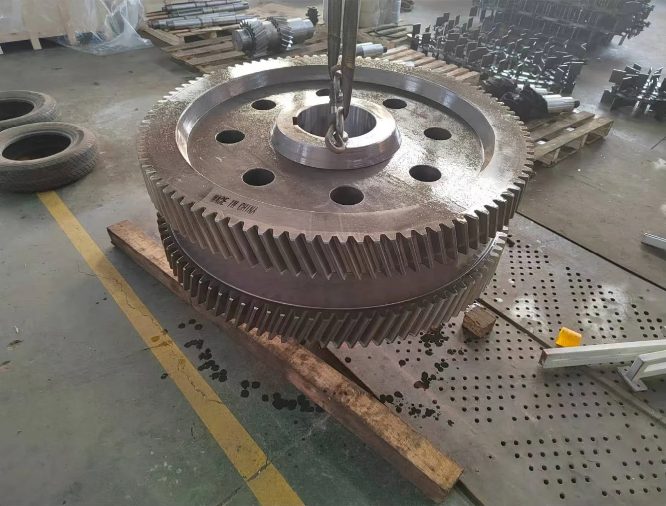 China Factory Custom Big Size Gear Ring for Industry Equipment According to the Drawings
China Factory Custom Big Size Gear Ring for Industry Equipment According to the Drawings