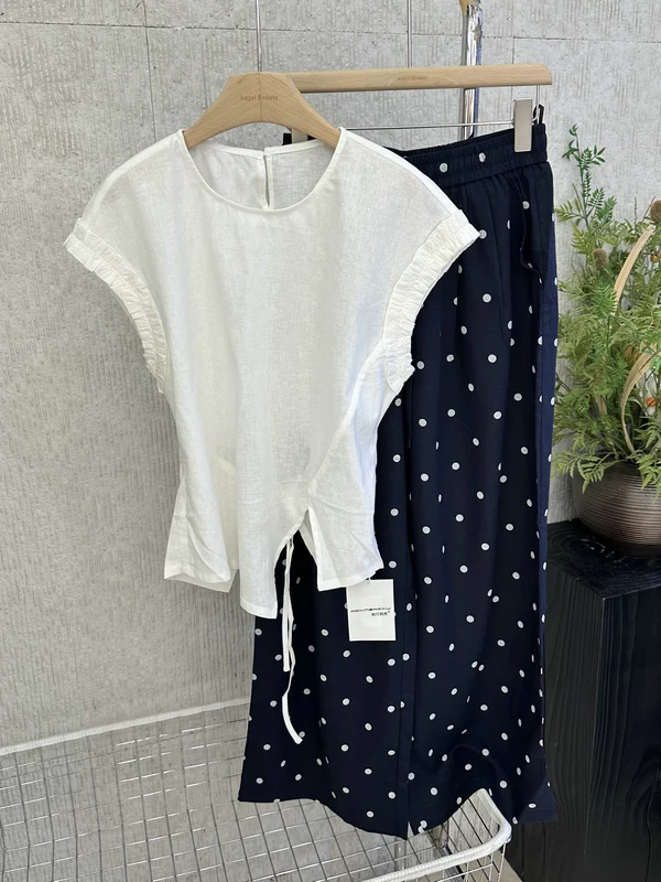 Korean Style Summer Casual Pants Set Women's Checkered Shirt with Fly Sleeve High Waist Pants round Neck Short Sleeve Dress
Korean Style Summer Casual Pants Set Women's Checkered Shirt with Fly Sleeve High Waist Pants round Neck Short Sleeve Dress