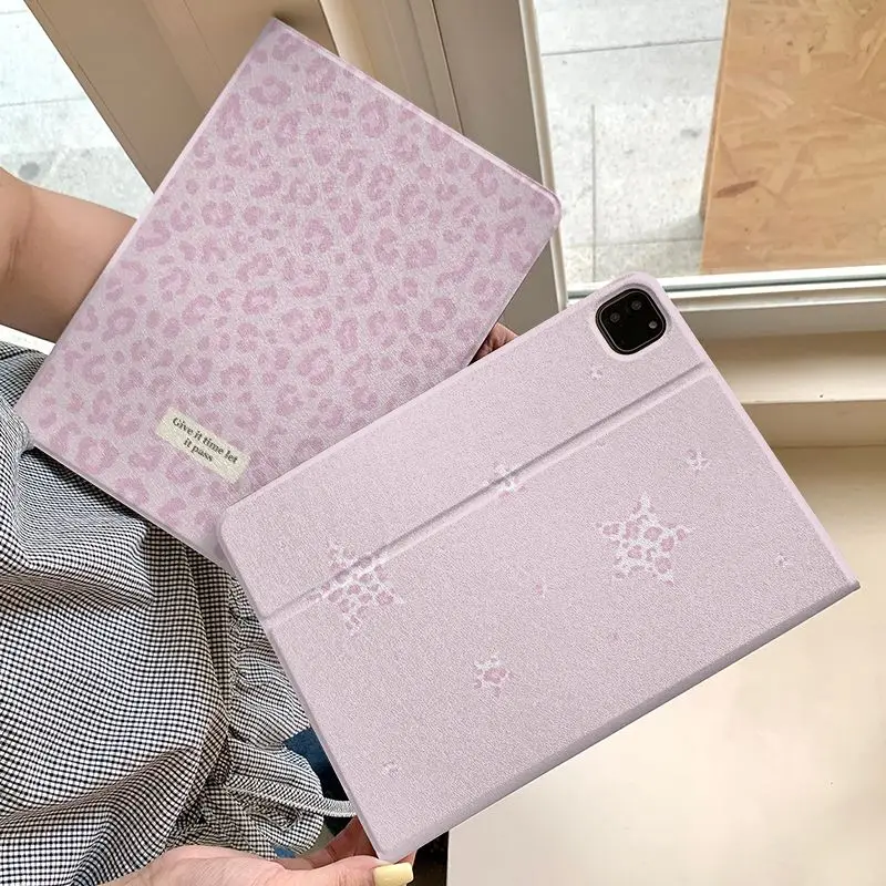 Pink Leopard Star For iPad 11 12.9in Tablet Shell Air7/6 Protective Cover 5/4 Book style Pen Slot A16 Female 8/9 Generation Pro
Pink Leopard Star For iPad 11 12.9in Tablet Shell Air7/6 Protective Cover 5/4 Book style Pen Slot A16 Female 8/9 Generation Pro