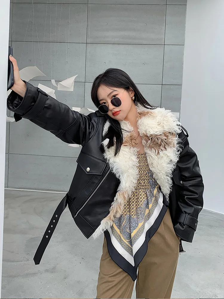Female Winter Real Leather Coat Sheepskin Fur Collar+Warm White Duck Down Liner Down Lenther Jacket Short Coat Abrigo de cuero
Female Winter Real Leather Coat Sheepskin Fur Collar+Warm White Duck Down Liner Down Lenther Jacket Short Coat Abrigo de cuero
