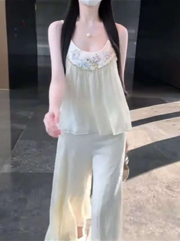 Pure Summer Set Beautiful Shawl Strap Top Casual Pants Three Piece Set Casual Fashion Women's Clothing Cotton round Neck
Pure Summer Set Beautiful Shawl Strap Top Casual Pants Three Piece Set Casual Fashion Women's Clothing Cotton round Neck