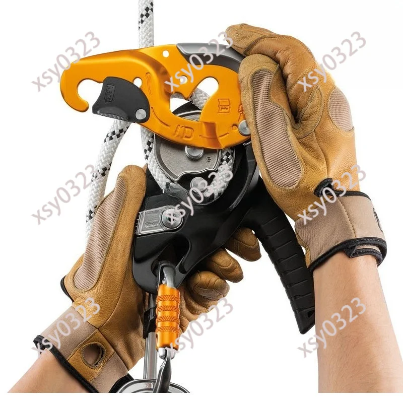 Auto-lock Descender D020, Anti-panic Stop Device for Outdoor Rope Rescue & Climbing Protection
Auto-lock Descender D020, Anti-panic Stop Device for Outdoor Rope Rescue & Climbing Protection