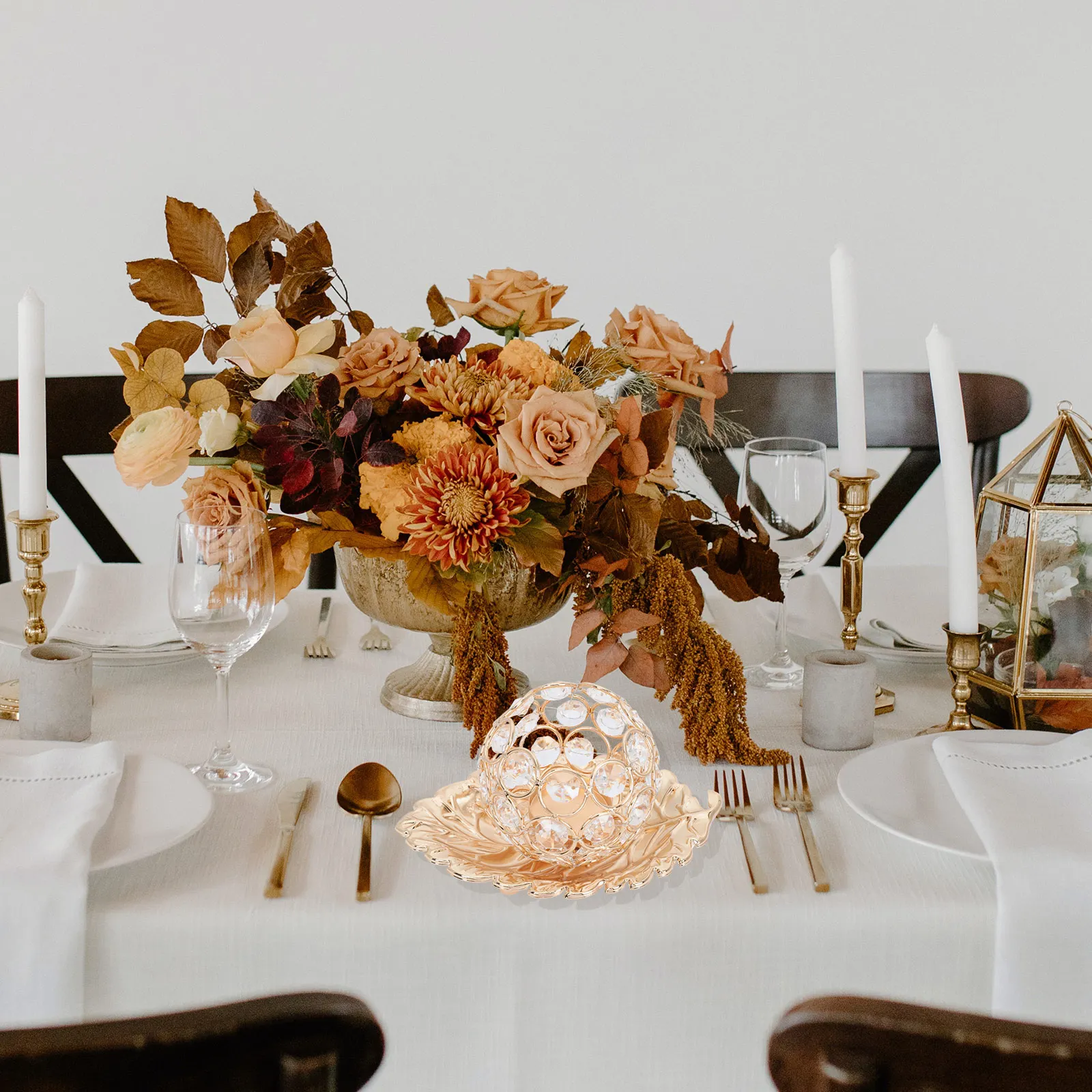 Crystal Candleholder with Delicate Leaf Design Retro Stand for Tabletop Decor Household Decorative Holder Warm
Crystal Candleholder with Delicate Leaf Design Retro Stand for Tabletop Decor Household Decorative Holder Warm