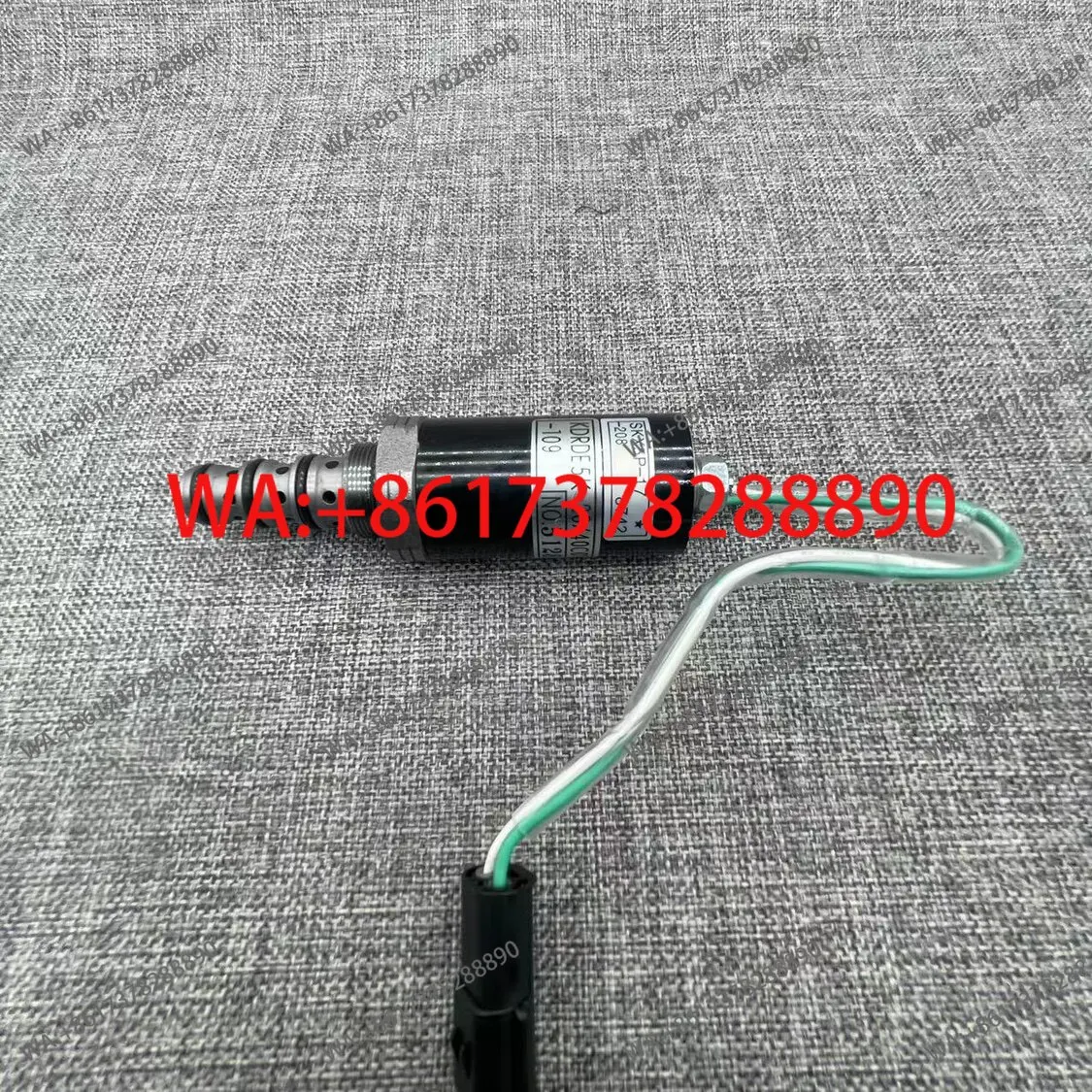 Excavator 215 225-7 DH150 220-7 pump Proportional solenoid valve K3V112 large pump
Excavator 215 225-7 DH150 220-7 pump Proportional solenoid valve K3V112 large pump