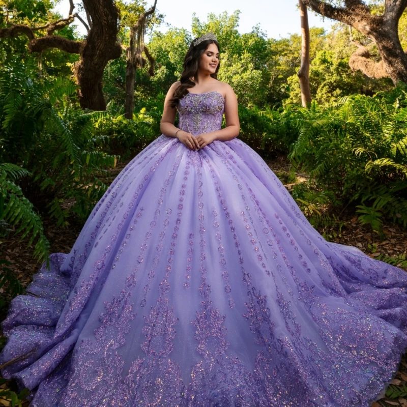 Лавандовое блестящее платье Quinceanera с открытыми плечами, бальное платье Sweet 16, платье с блестками и аппликацией, кружевные бусины, тюлевые платья для дня рождения
Лавандовое блестящее платье Quinceanera с открытыми плечами, бальное платье Sweet 16, платье с блестками и аппликацией, кружевные бусины, тюлевые платья для дня рождения