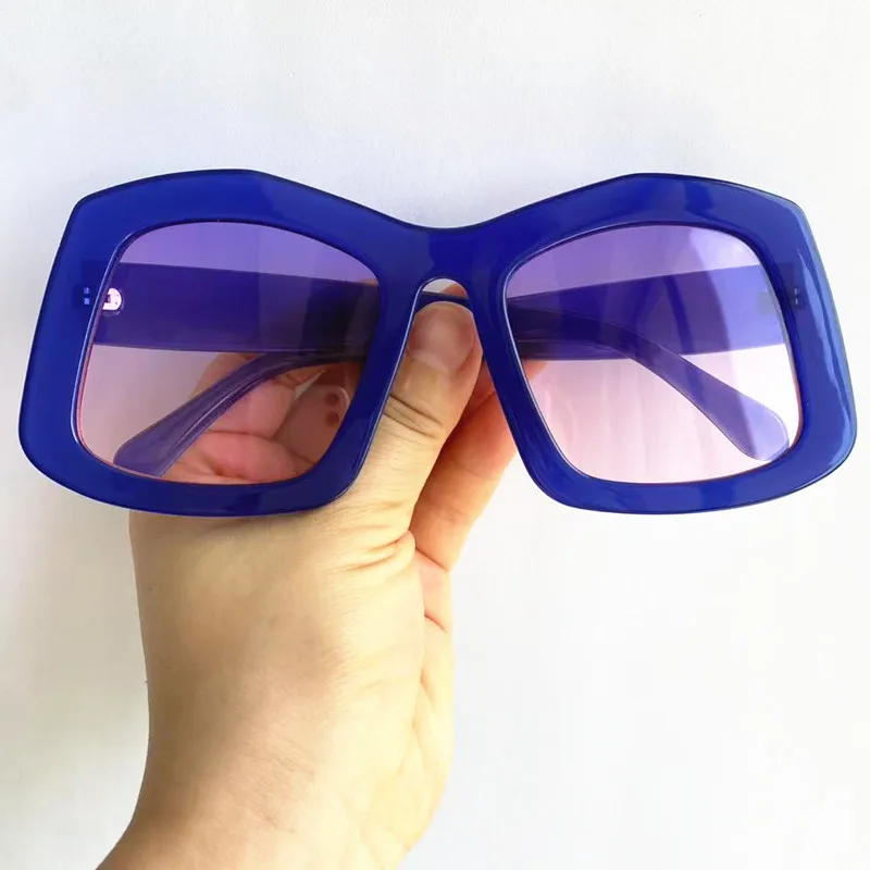 Fashion Sun Glasses Women Anti-UV Spectacles Navy Color Eyeglasses Oversize Frame Google Irregular Sunglasses
Fashion Sun Glasses Women Anti-UV Spectacles Navy Color Eyeglasses Oversize Frame Google Irregular Sunglasses