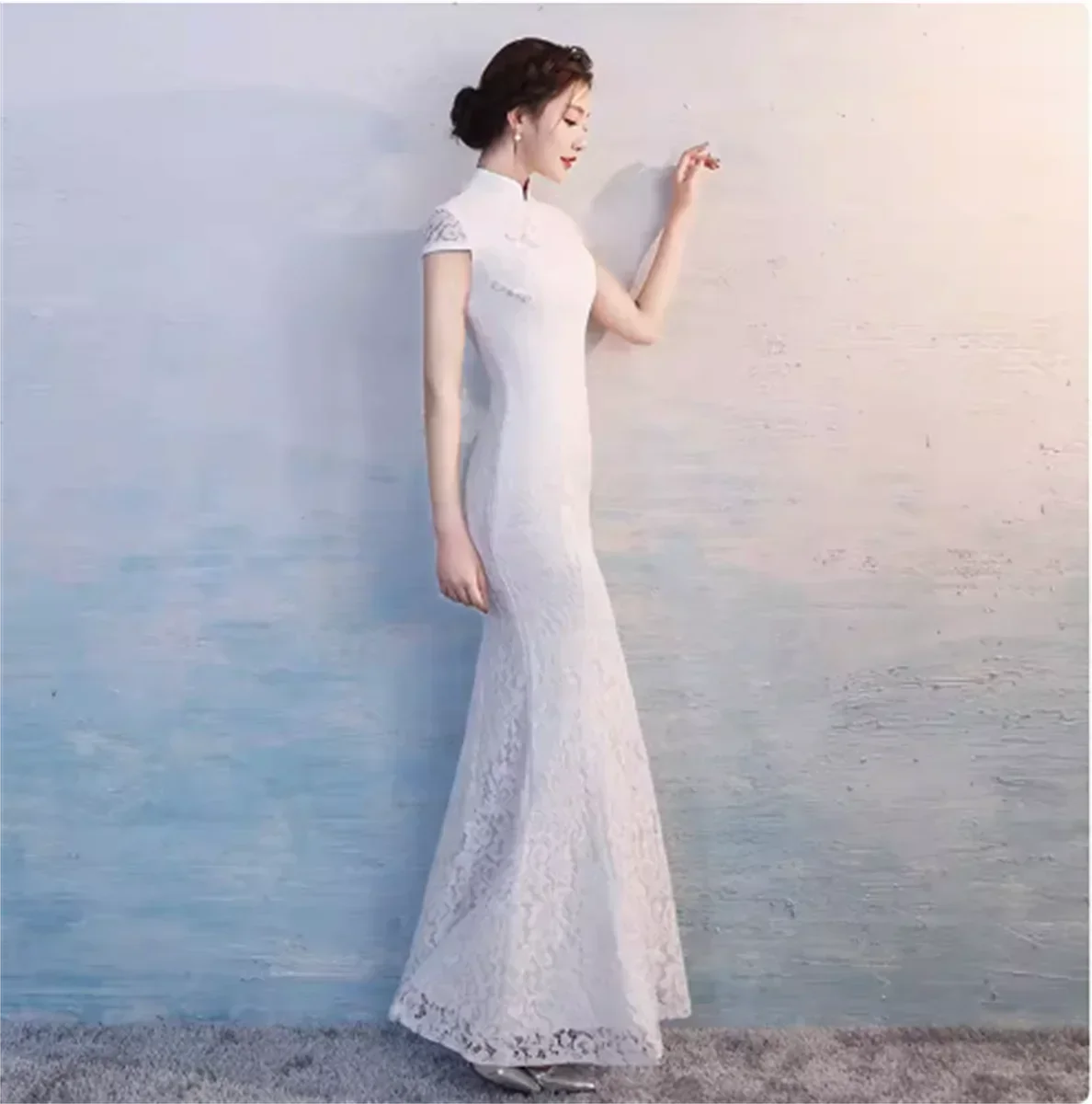 2026 Белое кружевное китайское женское платье Cheongsam, свадебное летнее длинное платье с рыбьим хвостом, винтажное платье
2026 Белое кружевное китайское женское платье Cheongsam, свадебное летнее длинное платье с рыбьим хвостом, винтажное платье