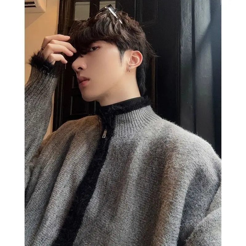 Color Blo Collar Autumn Winter Knitted Sweater Cardigan Loose Fit Retro Lazy Trendy Zip up Top Coat for Men And Women
Color Blo Collar Autumn Winter Knitted Sweater Cardigan Loose Fit Retro Lazy Trendy Zip up Top Coat for Men And Women