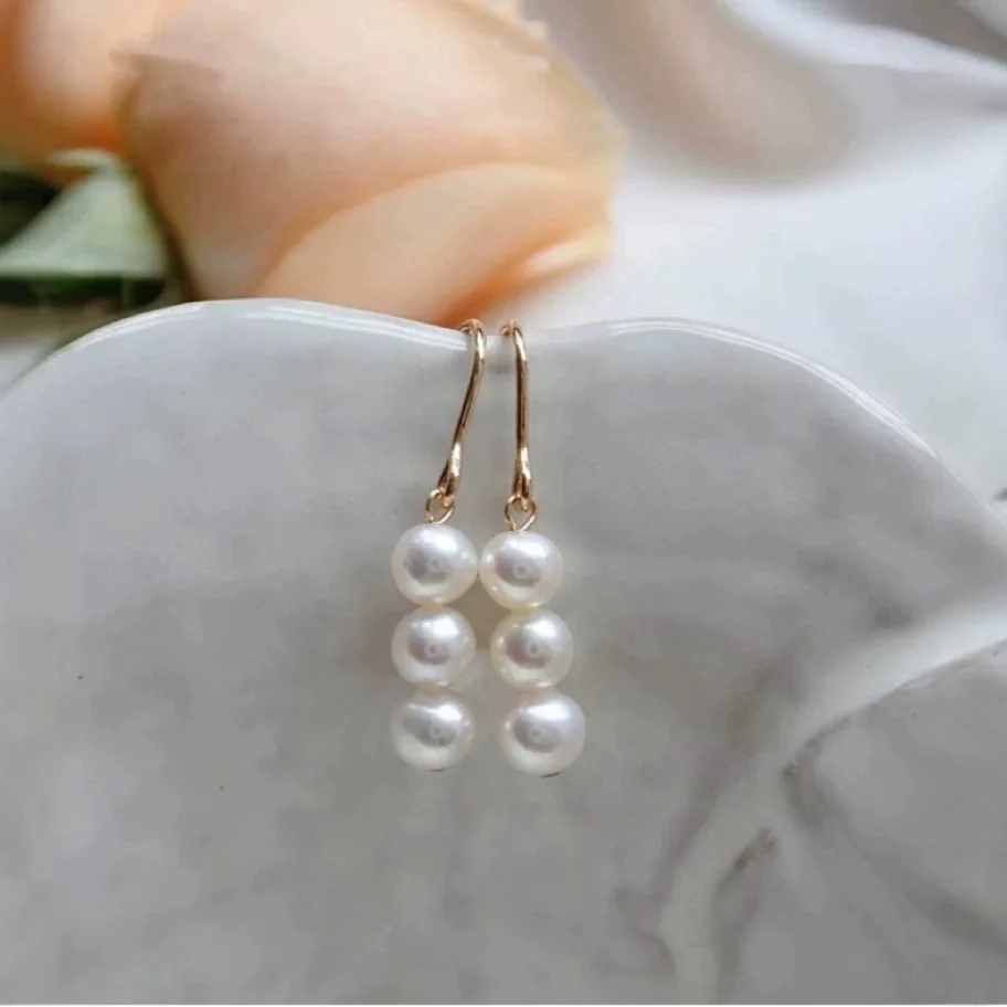 5-6mm Near Round Freshwater Pearl Earrings for Women Retro Style Dangle Earrings Jewelry Gift 2026 New Arrivals
5-6mm Near Round Freshwater Pearl Earrings for Women Retro Style Dangle Earrings Jewelry Gift 2026 New Arrivals