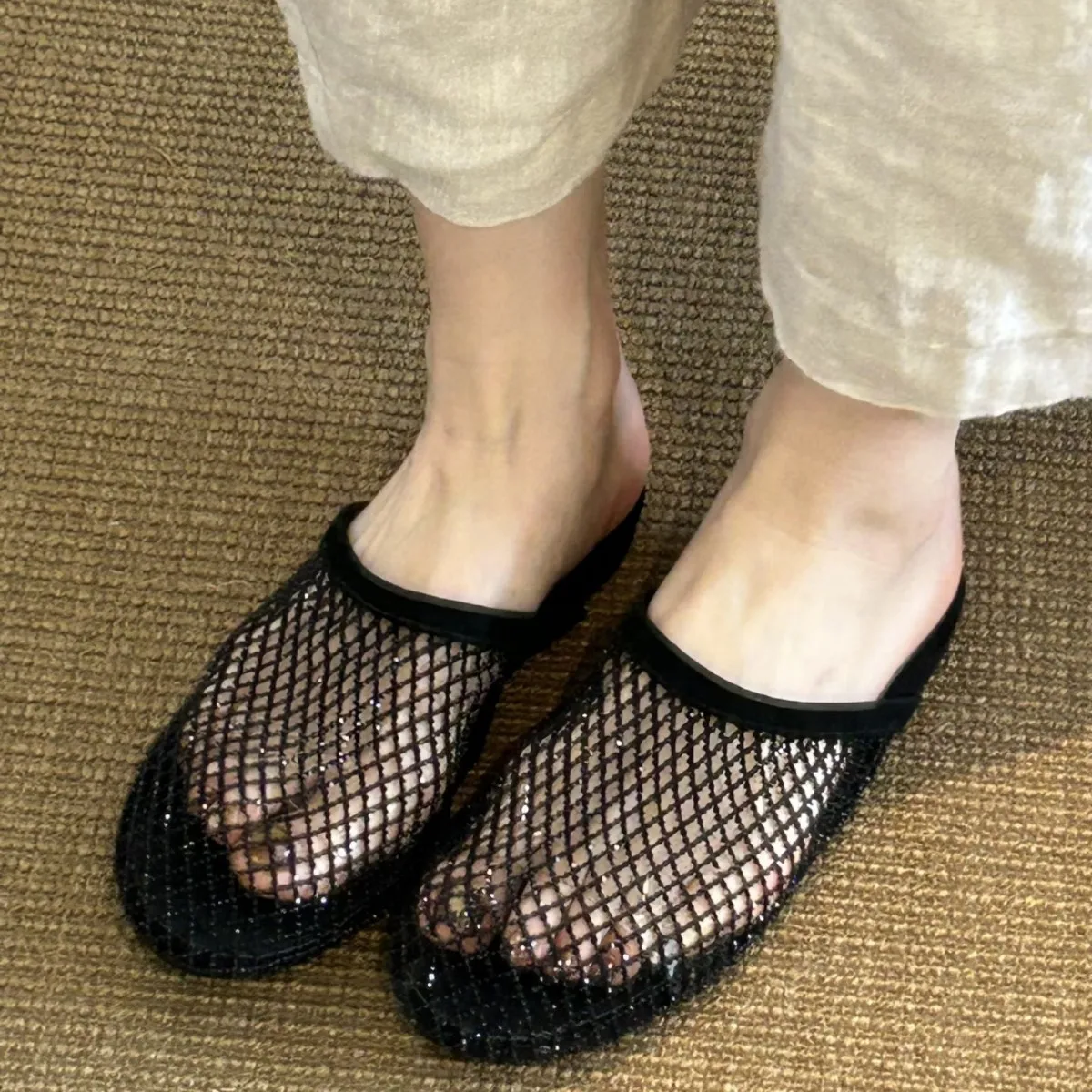 2026 Women Round Toe Flat Bottom Sandals Summer Hollow Short Boots Water Diamond Sexy Flat Bottom Shoes ms slippers
2026 Women Round Toe Flat Bottom Sandals Summer Hollow Short Boots Water Diamond Sexy Flat Bottom Shoes ms slippers