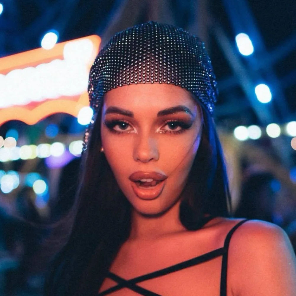 Европейская и американская женская сетчатая эластичная рыболовная сеть, персонализированная модная шляпа для ночного клуба со стразами, рыболовная сеть, платок, шляпа 
Европейская и американская женская сетчатая эластичная рыболовная сеть, персонализированная модная шляпа для ночного клуба со стразами, рыболовная сеть, платок, шляпа