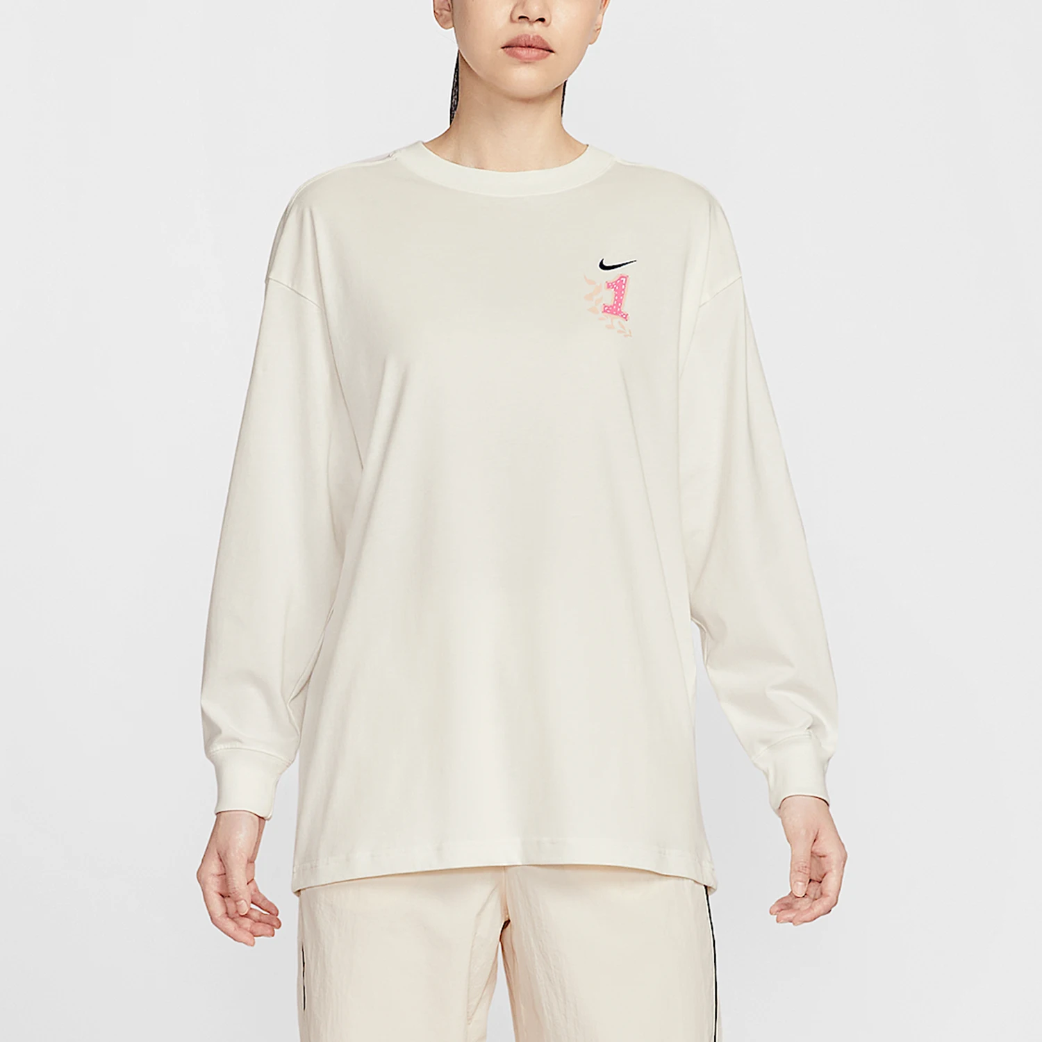 Nike Authentic Sportswear Women's Round Neck Durable Long Sleeve Top IR0096-133
Nike Authentic Sportswear Women's Round Neck Durable Long Sleeve Top IR0096-133
