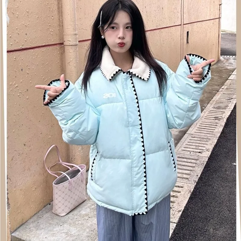 Lady Light Blue Contrast Zigzag Wave Collar Cotton Coat Women Oversized Drop Shoulder Letter Print Korean Winter Padded Jacket
Lady Light Blue Contrast Zigzag Wave Collar Cotton Coat Women Oversized Drop Shoulder Letter Print Korean Winter Padded Jacket