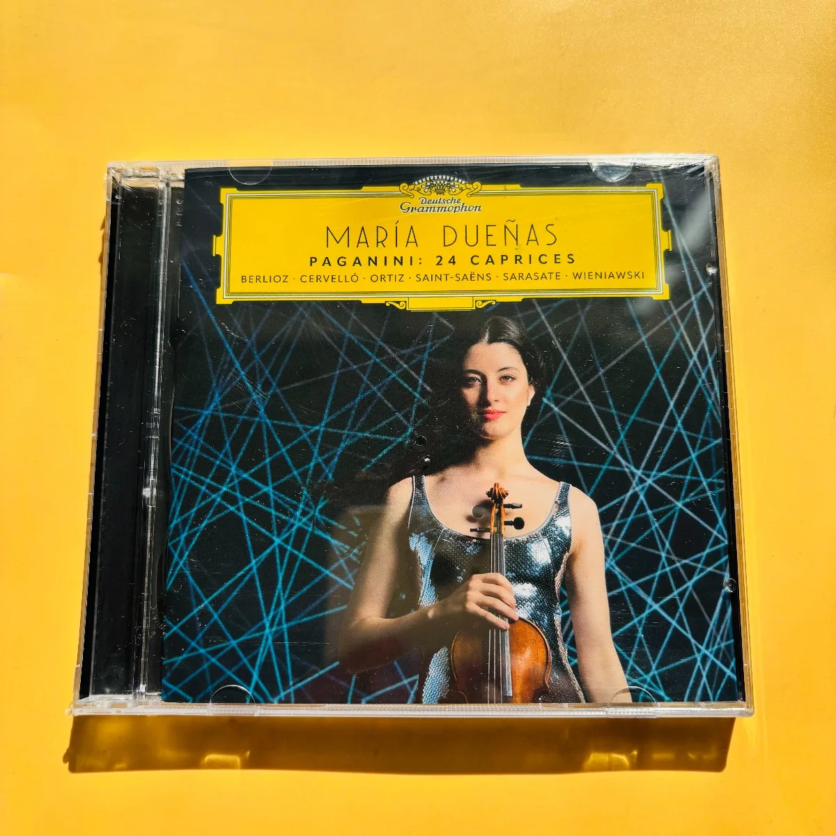 Maria Duenas Paganini 24 Caprices 2CD Violin Music Masterpiece Exquisite Performance Rich Tone for Classical Music Fans
Maria Duenas Paganini 24 Caprices 2CD Violin Music Masterpiece Exquisite Performance Rich Tone for Classical Music Fans