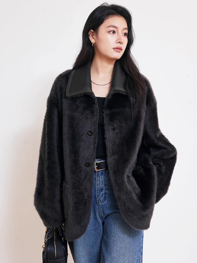 High-end Luxury Merino Sheep Fur Plush Jackets for Women 2026 New Simple Double-sided Wear Winter Genuine Leather Real Fur Coat
High-end Luxury Merino Sheep Fur Plush Jackets for Women 2026 New Simple Double-sided Wear Winter Genuine Leather Real Fur Coat
