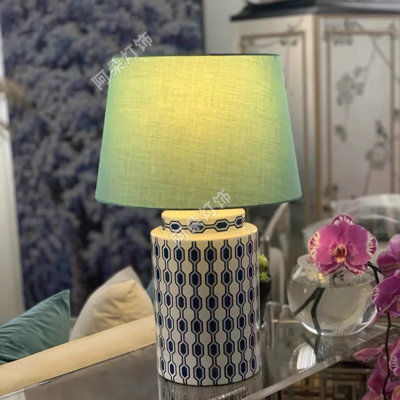 European-style Ceramic Table Lamps for Home Living Room Hotel Bedroom Bedside Lamp Mood Lighting
European-style Ceramic Table Lamps for Home Living Room Hotel Bedroom Bedside Lamp Mood Lighting