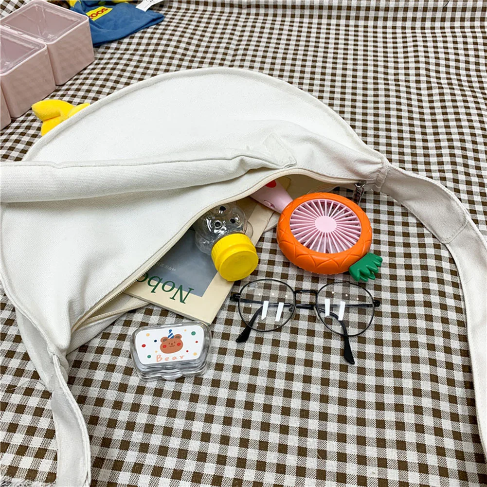 Women Cartoon Goose Bag Adjustable Strap Canvas Goose Crossbody Bag Large Capacity Funny Goose Shoulder Bag Daily Bag for Girls
Women Cartoon Goose Bag Adjustable Strap Canvas Goose Crossbody Bag Large Capacity Funny Goose Shoulder Bag Daily Bag for Girls