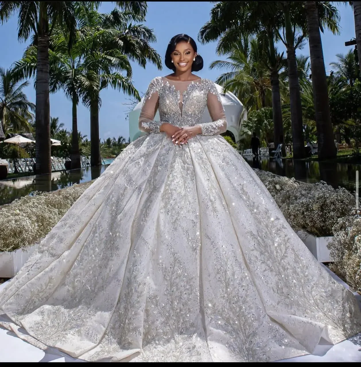 Индивидуальное сверкающее элегантность. Магия наших свадебных платьев на заказ. Свадебные платья.
Индивидуальное сверкающее элегантность. Магия наших свадебных платьев на заказ. Свадебные платья.