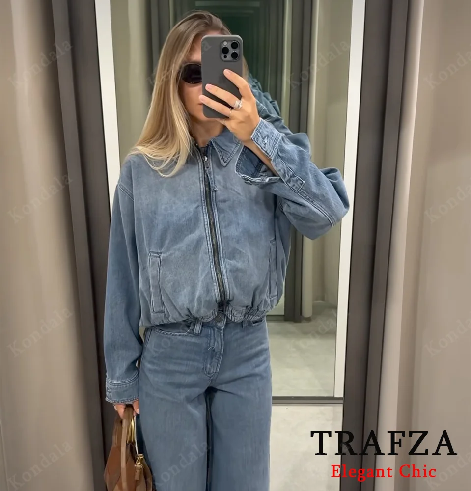 TRAFZA Autumn Vintage Women Denim Jacket Lapel Zipper Pilot Jacket New 2025 Fall Winter Fashion High Street Classic Lady Jacket 
TRAFZA Autumn Vintage Women Denim Jacket Lapel Zipper Pilot Jacket New 2025 Fall Winter Fashion High Street Classic Lady Jacket