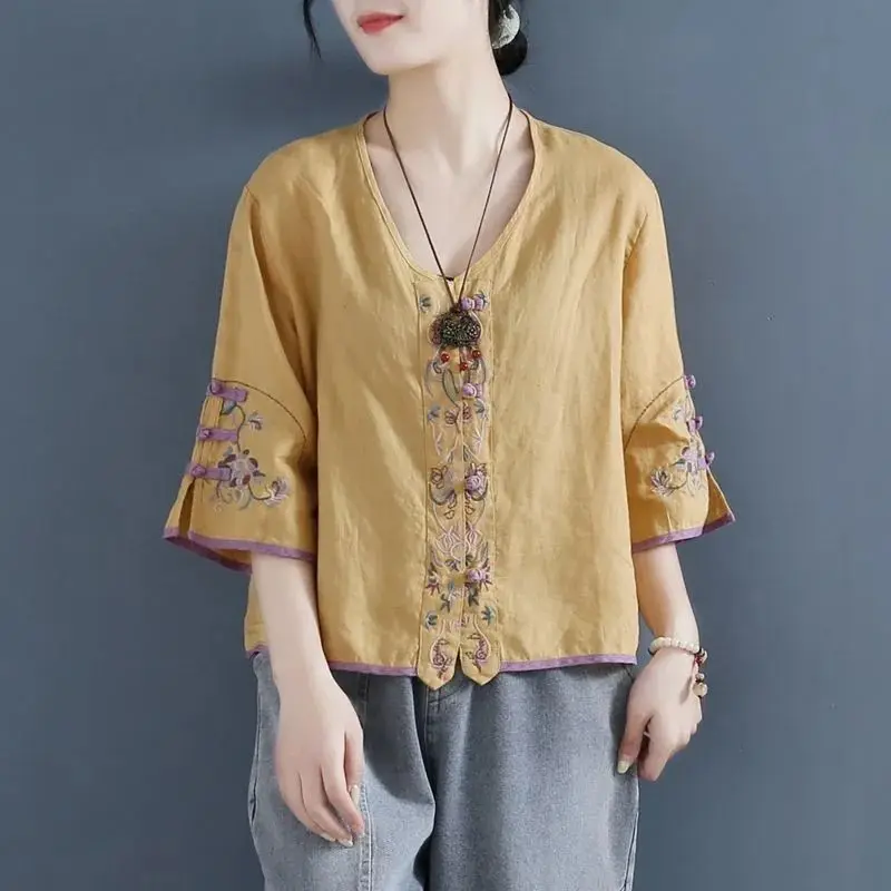 Ethnic Style Embroidered Button Cotton-Linen Color-Block Shirt Women's Retro Zen Tea Clothing Loose Short V-Neck
Ethnic Style Embroidered Button Cotton-Linen Color-Block Shirt Women's Retro Zen Tea Clothing Loose Short V-Neck