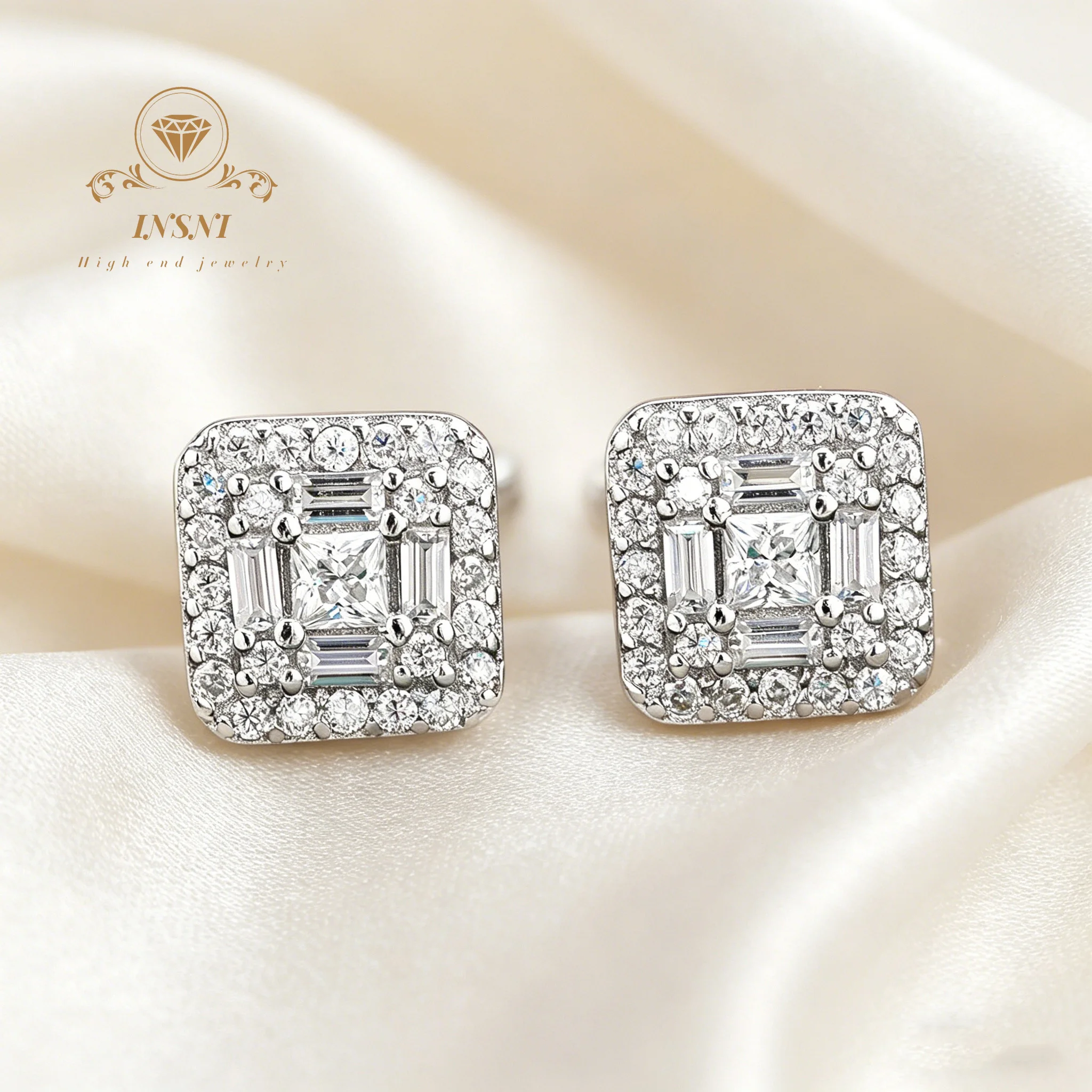 Hip Hop Popular S925 Sterling Silver Moissanite Earrings Square Rhombus Sugar Square Bag Men's and Women's Ear Jewelry
Hip Hop Popular S925 Sterling Silver Moissanite Earrings Square Rhombus Sugar Square Bag Men's and Women's Ear Jewelry