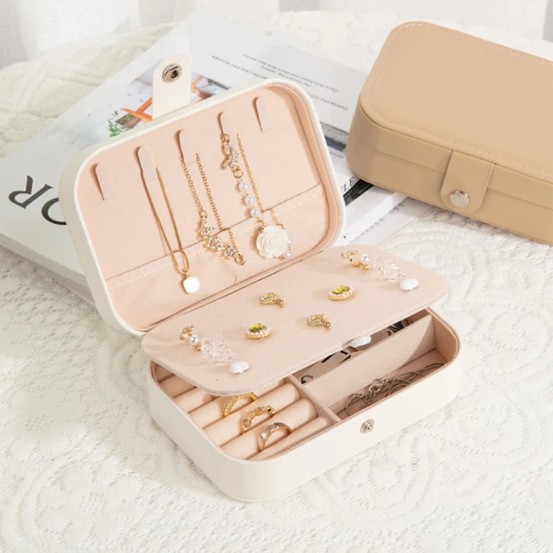 Portable Travel Jewelry Box Necklace Earrings Ring Jewelry Organizer Display Pu Leather Storage Large Capacity Jewelry Case
Portable Travel Jewelry Box Necklace Earrings Ring Jewelry Organizer Display Pu Leather Storage Large Capacity Jewelry Case