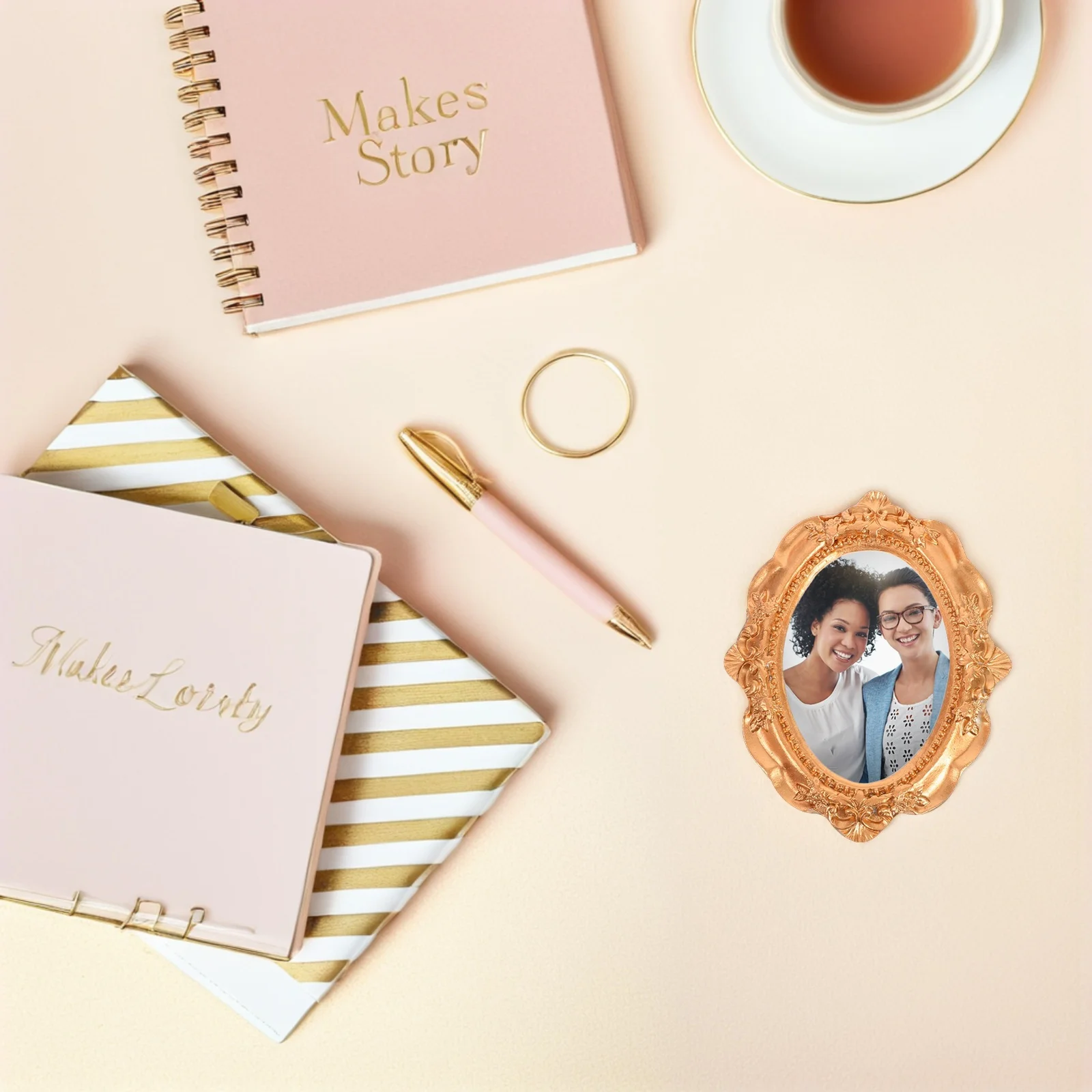 3pcs Mini Photo Vintage Resin Picture Frames For Jewelry Display Small Gold Frames Ornament Frame Prop Tiny Picture Frame
3pcs Mini Photo Vintage Resin Picture Frames For Jewelry Display Small Gold Frames Ornament Frame Prop Tiny Picture Frame