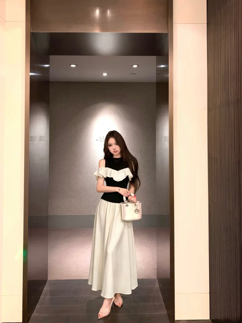 Chic Summer Set Soft Color Block Shoulder Bared Short Sleeve T Shirt Women High Waist Satin Half Skirt Two Piece Set Fashionable
Chic Summer Set Soft Color Block Shoulder Bared Short Sleeve T Shirt Women High Waist Satin Half Skirt Two Piece Set Fashionable