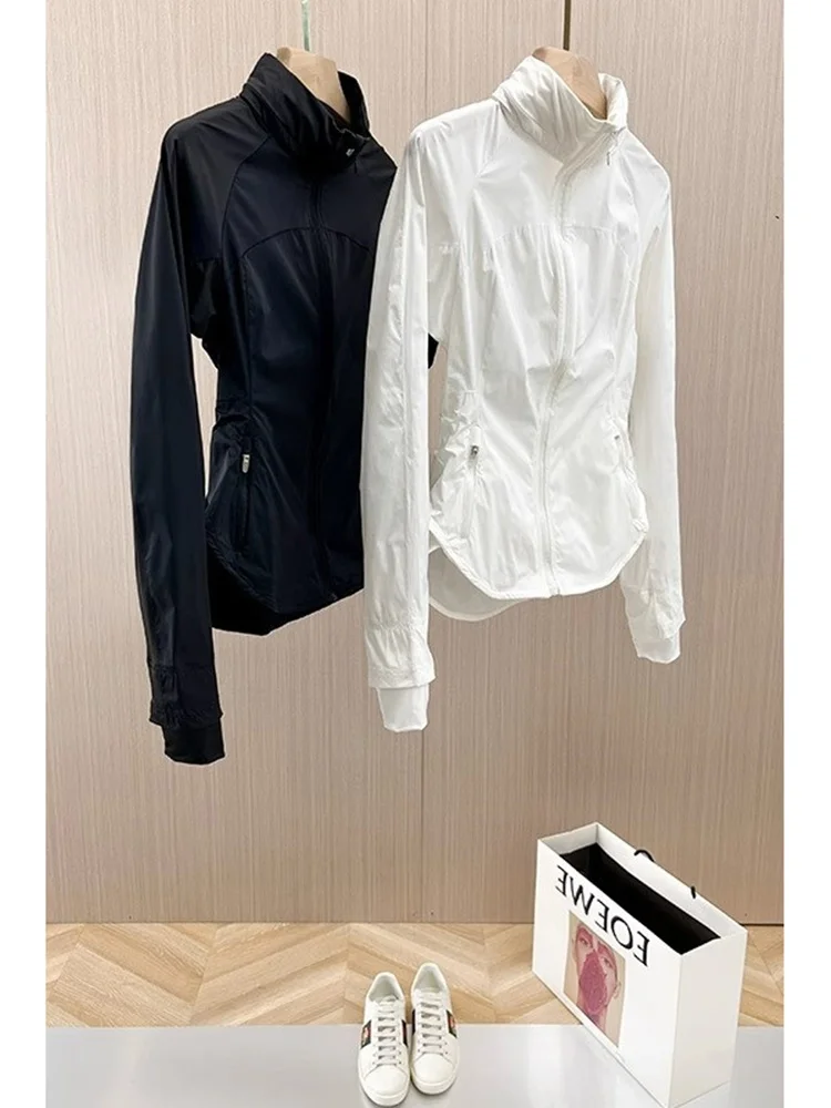 Lightweight Sporty Yoga Jacket for Women Outdoor Sun Protection Slim Fit Commute Style Batwing Sleeve Zipper Closure Short Coat
Lightweight Sporty Yoga Jacket for Women Outdoor Sun Protection Slim Fit Commute Style Batwing Sleeve Zipper Closure Short Coat