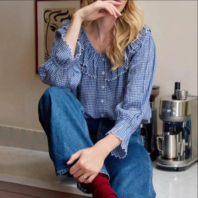 Women's blue vintage shirt with single breasted round neck and casual top for women
Women's blue vintage shirt with single breasted round neck and casual top for women