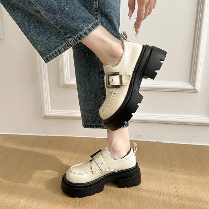 Spring Autumn Winter Comfortable Slip-On round Toe Mid-heel Anti-Slip Rubber Sole for Women Shoes
Spring Autumn Winter Comfortable Slip-On round Toe Mid-heel Anti-Slip Rubber Sole for Women Shoes