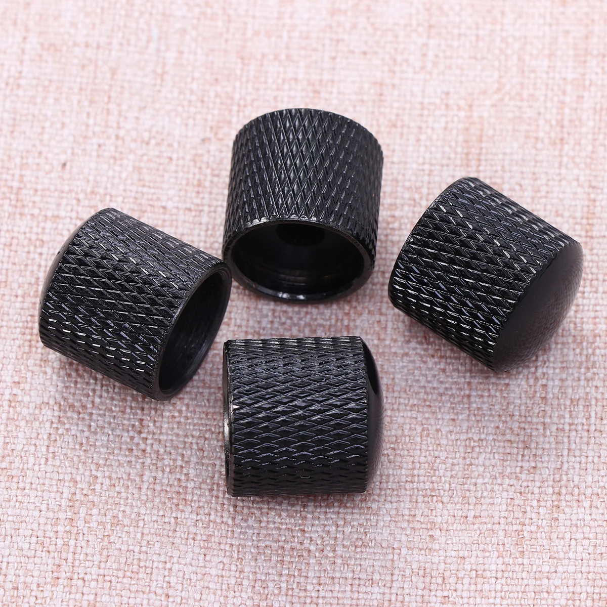 4 Pcs Guitar Knobs Electric Metal Glossy Dome Heavy Potentiometer Black Buttons
4 Pcs Guitar Knobs Electric Metal Glossy Dome Heavy Potentiometer Black Buttons