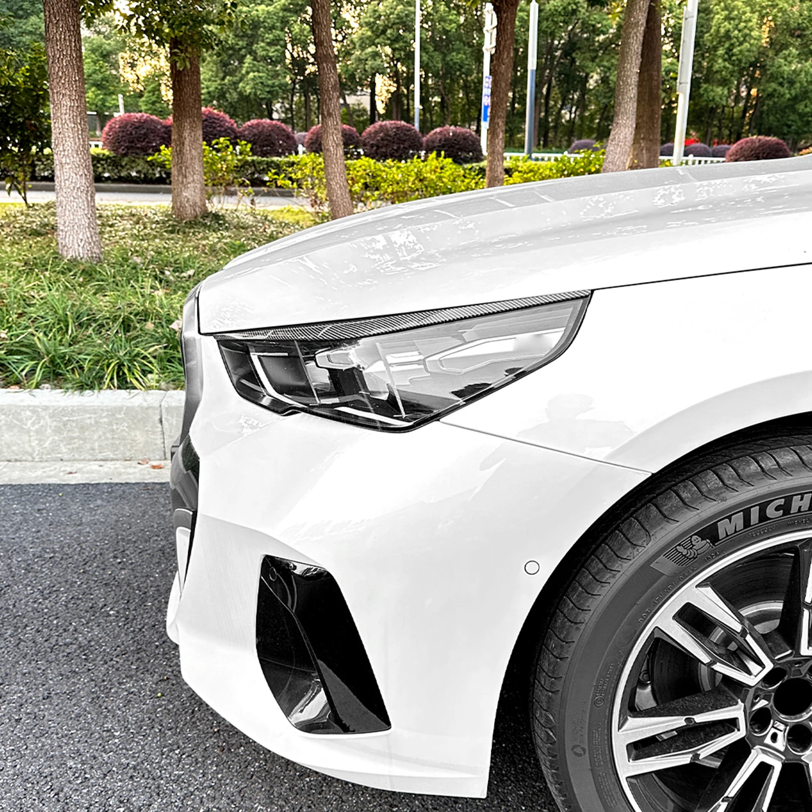 Headlight Eyebrow Trim Headlamp Eyelid Cover For BMW 5 Series I5 G60 G61 G68 2024-2026 Front Head Light Decorative Strip Sticker
Headlight Eyebrow Trim Headlamp Eyelid Cover For BMW 5 Series I5 G60 G61 G68 2024-2026 Front Head Light Decorative Strip Sticker