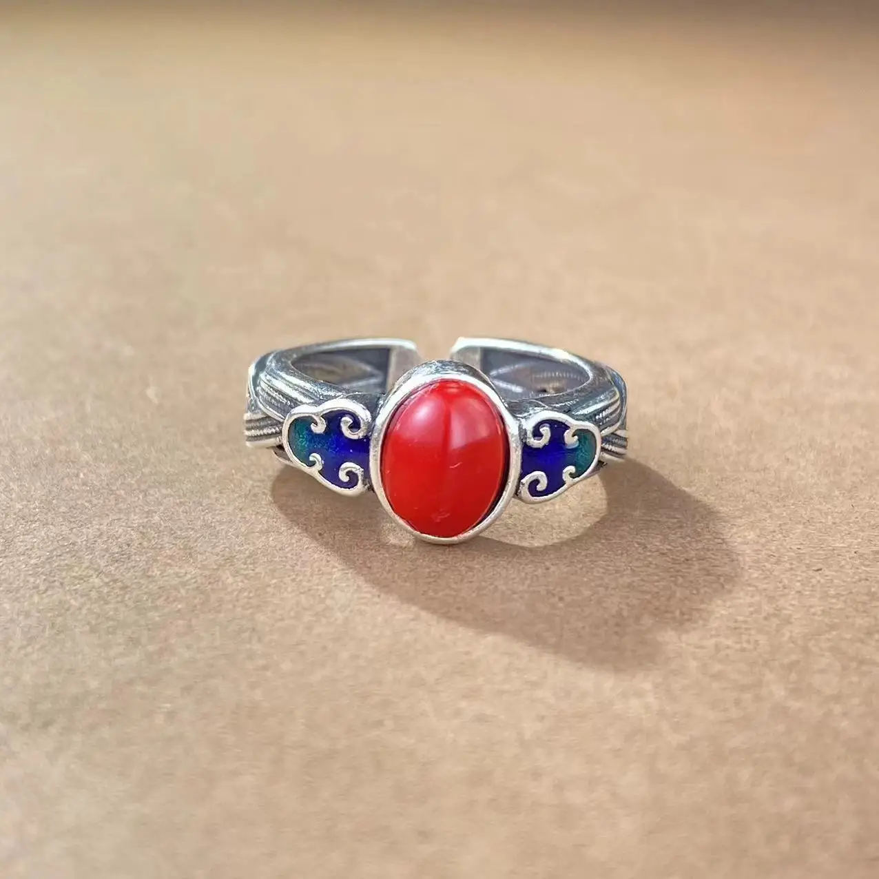 Ele Enamel Cloud Ring Tai Blue Lapiy Open Sle Creative Index Finger Ring Retro Court Sle Yellow Gold Plated Copper
Ele Enamel Cloud Ring Tai Blue Lapiy Open Sle Creative Index Finger Ring Retro Court Sle Yellow Gold Plated Copper