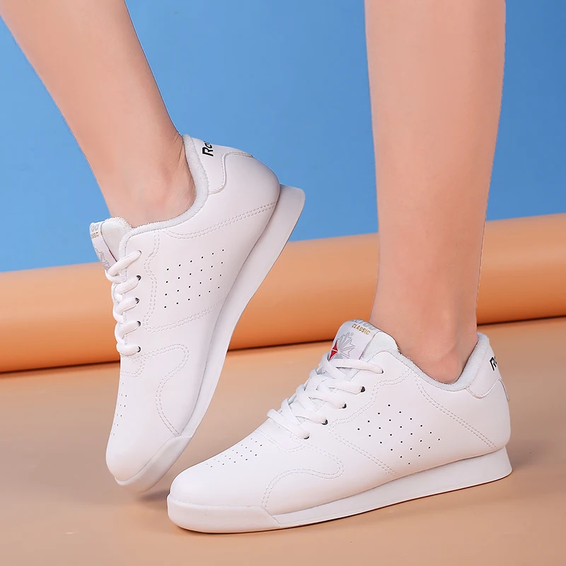 Dance shoes soft sole anti slip competitive aerobics shoes white team competition training shoes grading cheerleading shoes
Dance shoes soft sole anti slip competitive aerobics shoes white team competition training shoes grading cheerleading shoes