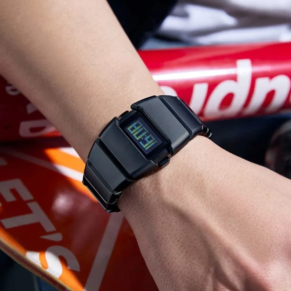 Plastic LED Electronic Watch Lightweight Stainless Steel Sports Watch Vintage Original Design Unique Wristwatch
Plastic LED Electronic Watch Lightweight Stainless Steel Sports Watch Vintage Original Design Unique Wristwatch
